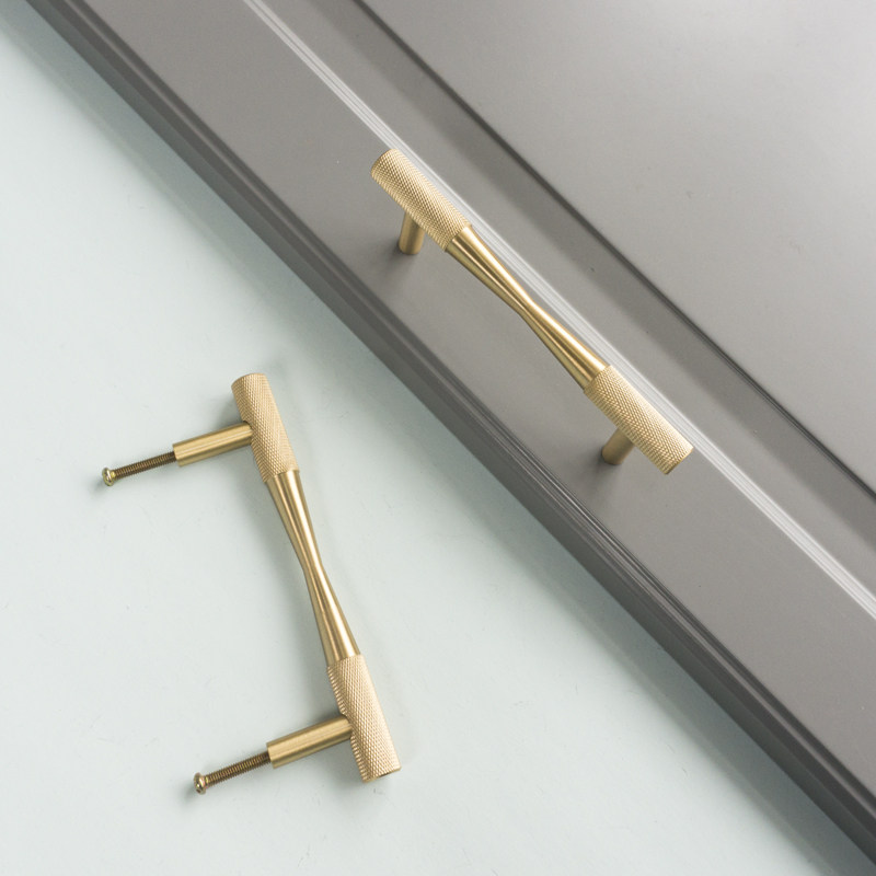 北欧風高級真鍮製ローレットノブとハンドル、モダンゴールドワー - Furniture Hardware Gold のレビューと価格
