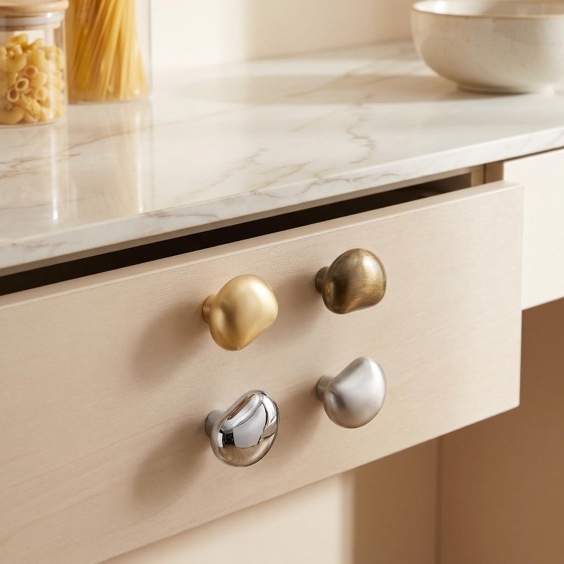 シンプルなキャビネットドアノブ小石型単穴プルハンドルヴィンテ - Vintage Furniture Hardware Pulls のレビューと価格
